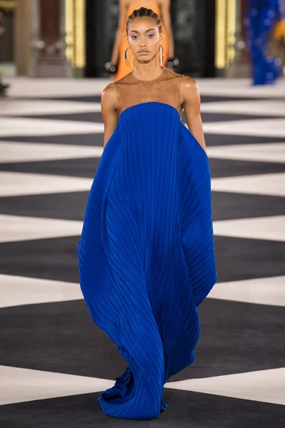 Look 46